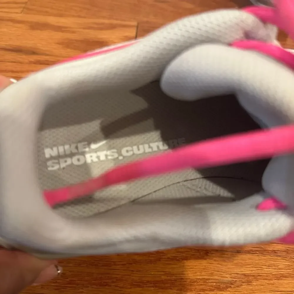 Nike Air Max Fire Sneaker sz 3.5 Youth Grey Pink Nike Sneakers